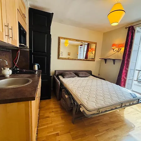Dream Dwell Paris-studio 150m To Notre Dame Апартаменты